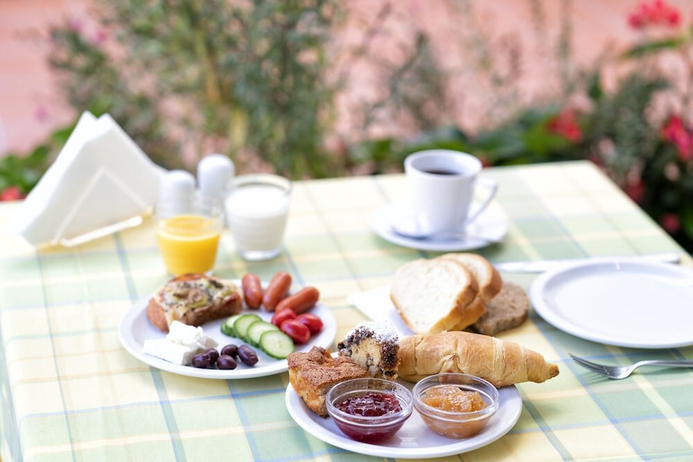 Фото Elia Apartments