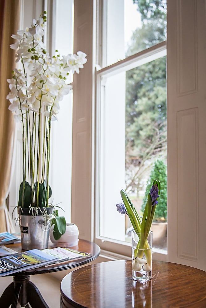 Фото Lypiatt House Hotel