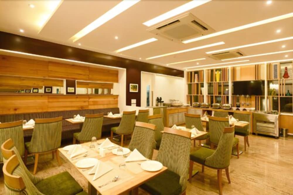 Фото Gcc Northside Hotel