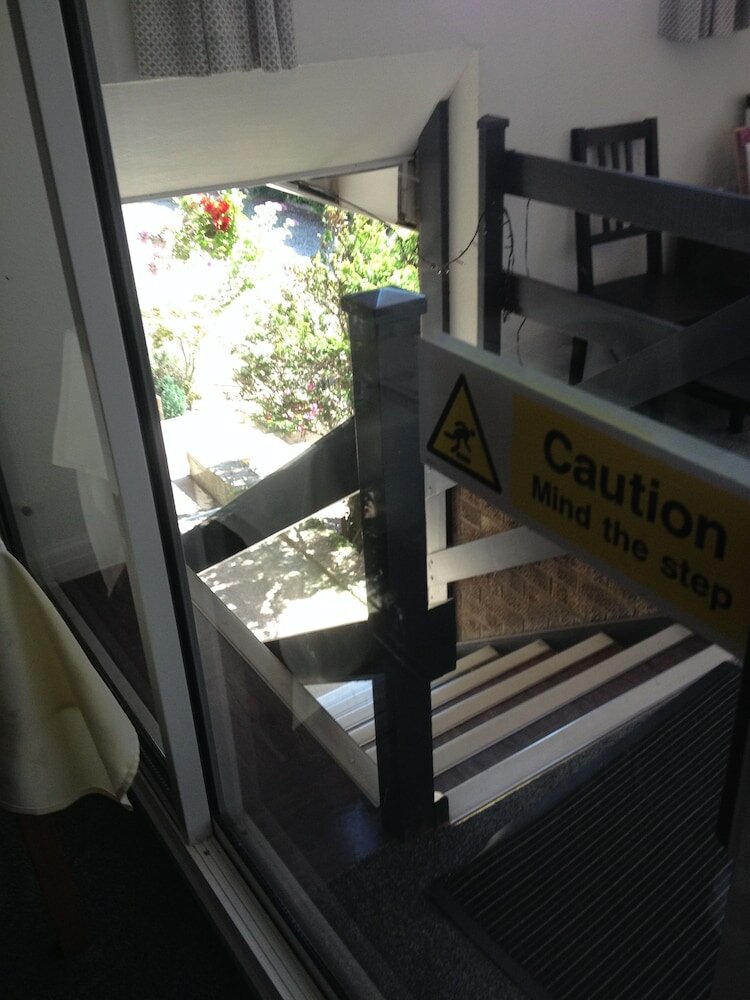 Фото The New Inn Motel