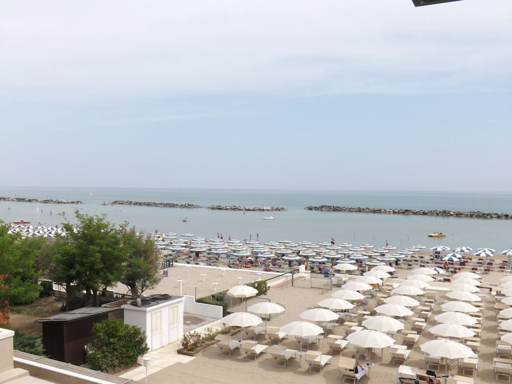 Фото Hotel Vienna