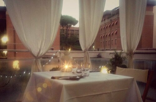 Гостиница Domus Raffaello suite in Rome в Риме