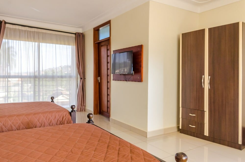 Фото Marie's Royale Hotel