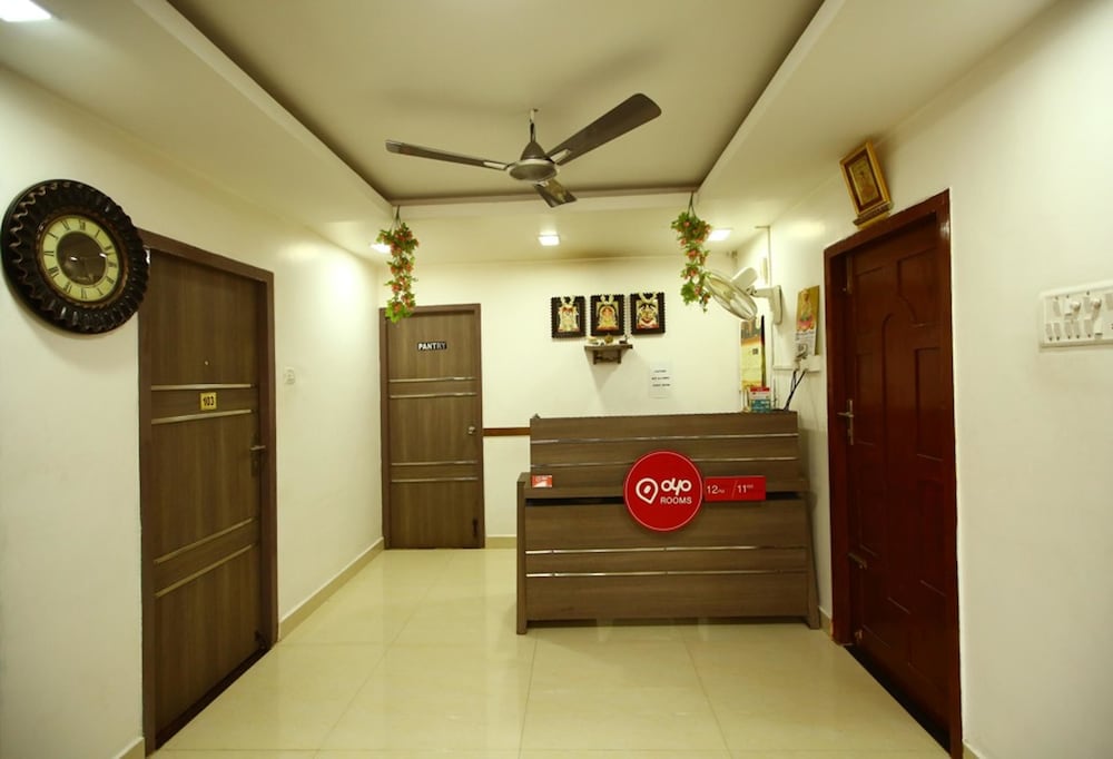 Фото Oyo 1223 Maruthi Residency