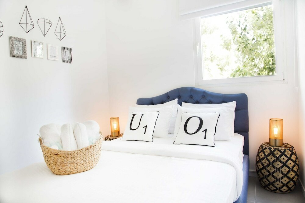 Фото Mr. Promenade - by Tlv2go