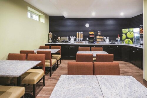 Гостиница La Quinta Inn & Suites by Wyndham Brooklyn Central в Нью-Йорке