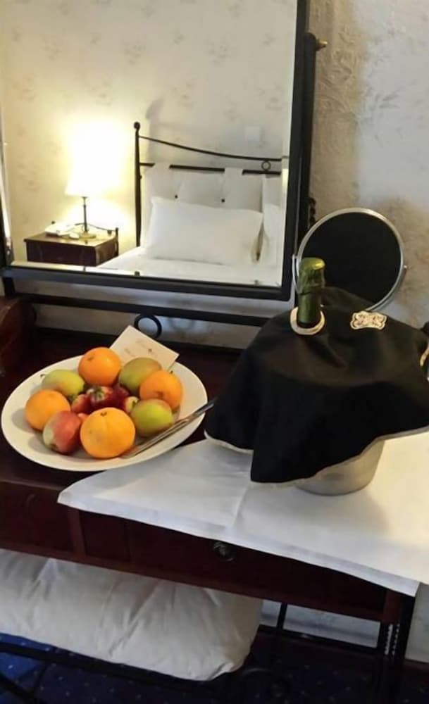 Фото Elafos Hotel