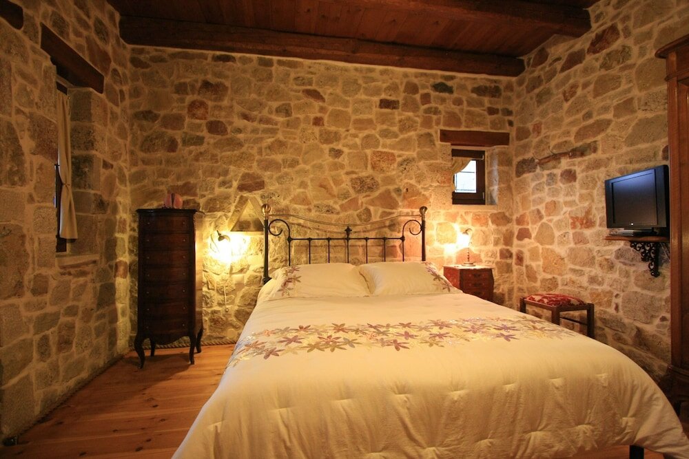 Фото Lithos Traditional Houses