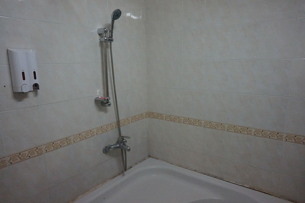 Фото Mittaphap Hotel II