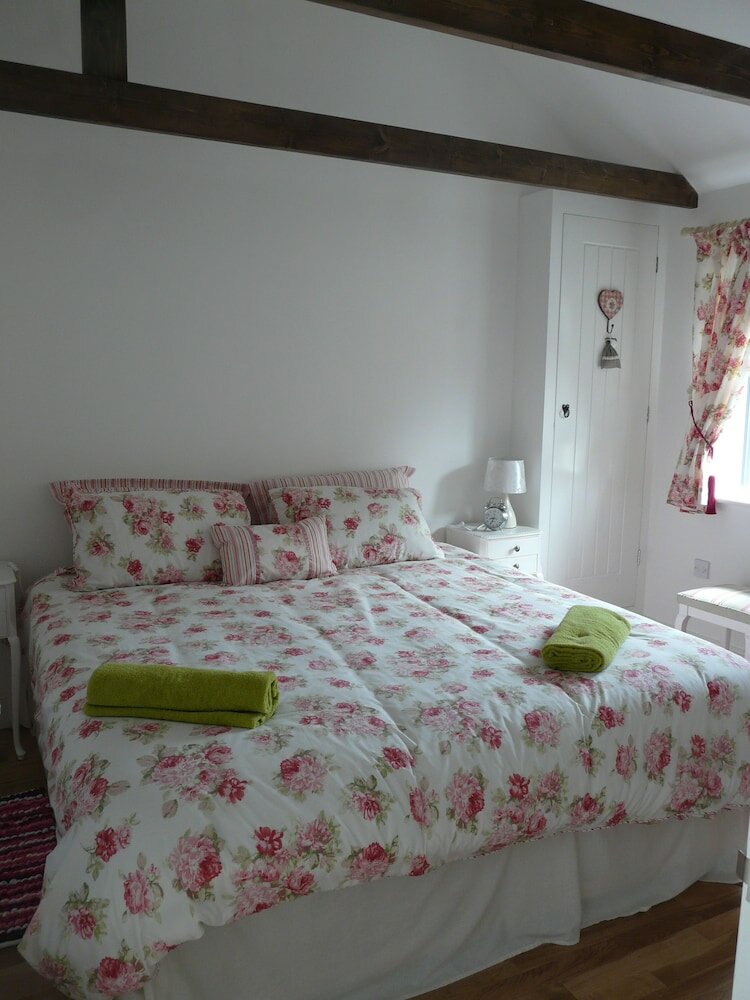 Фото Stable Oak Cottages