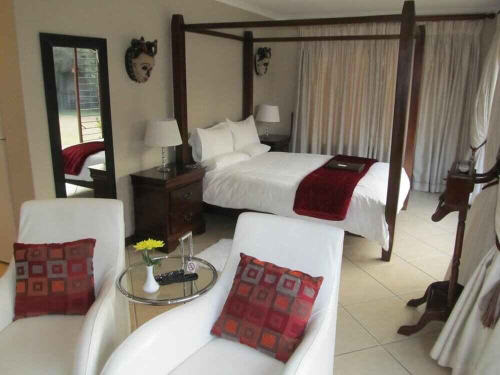 Фото Five A Morris