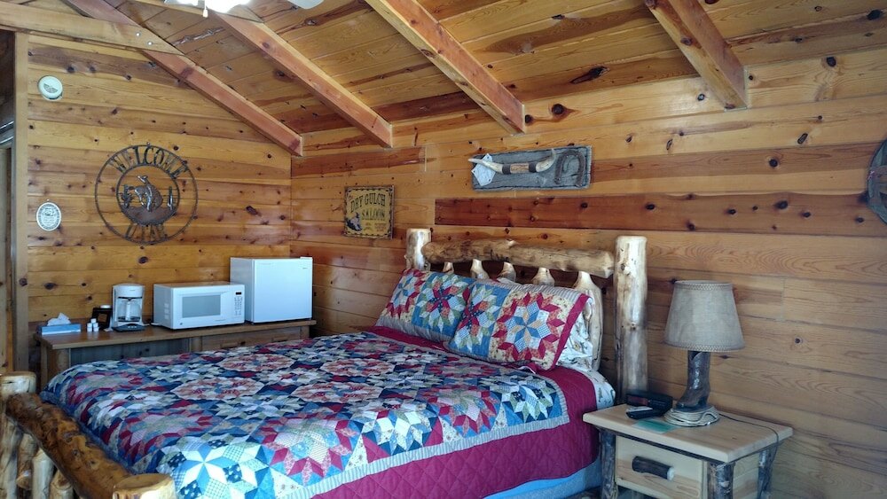 Фото Bryce Valley Lodging