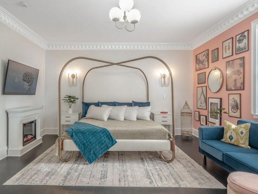 Фото Front Street Inn