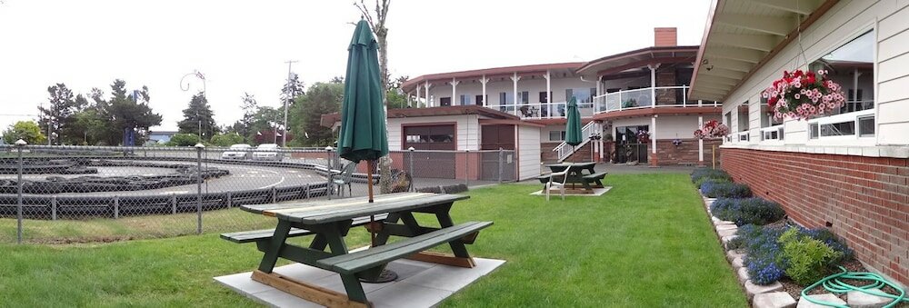 Фото Breakers Boutique Inn