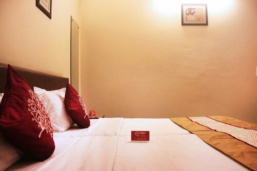 Гостиница Oyo 1875 Hotel Blooms 2 в Гургаоне