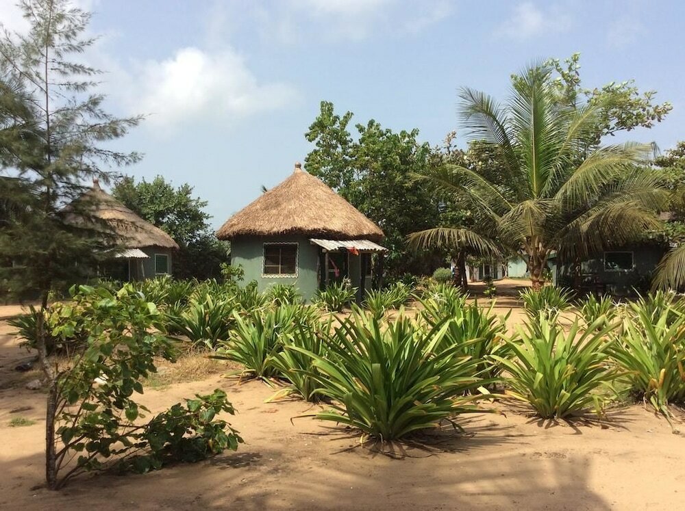 Фото Akwidaa Inn