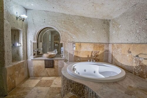 Гостиница Kemerhan Hotel & Cave Suites в Ургюпе