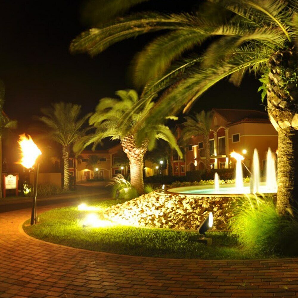 Фото Gold Coast Luxurious and Stylish Condo