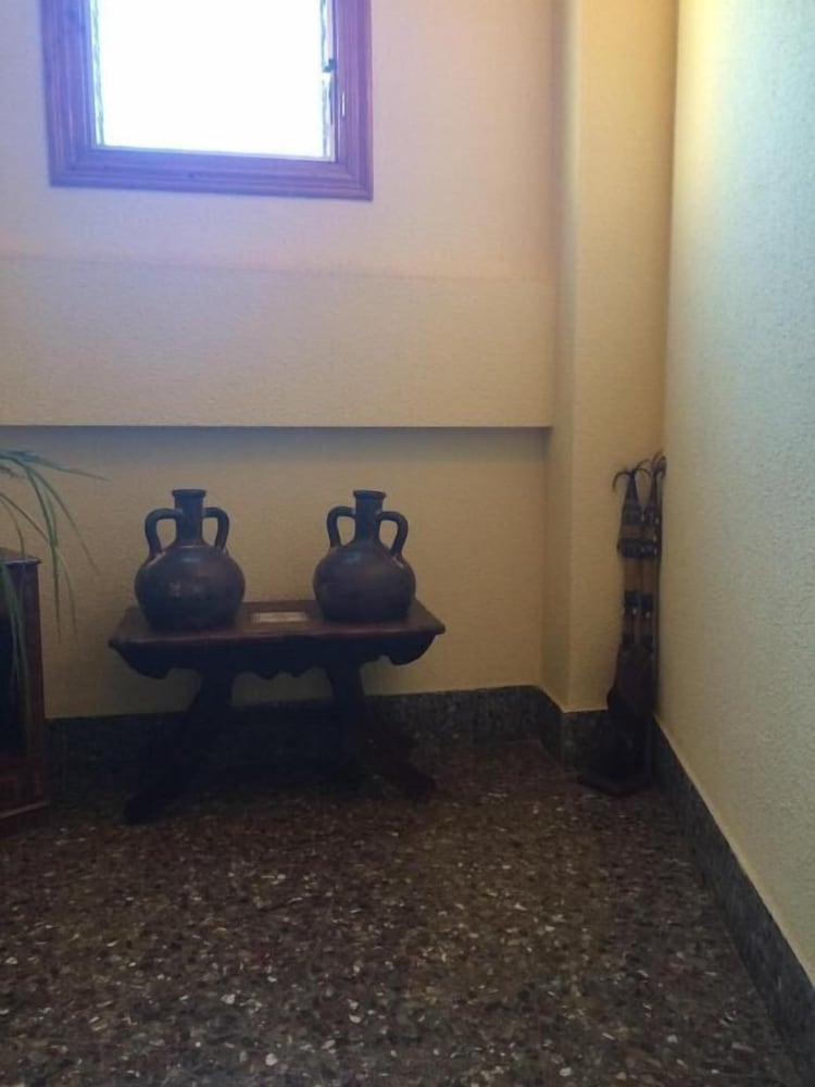 Фото Hostal L Escaleta