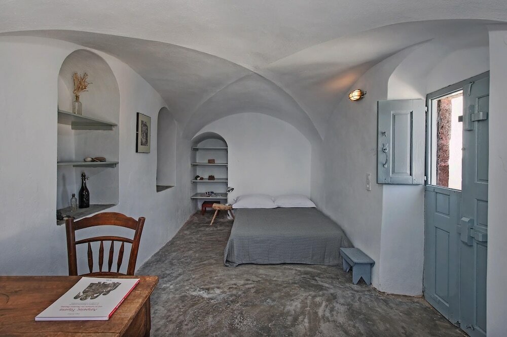 Фото Skala Cave by Thireon