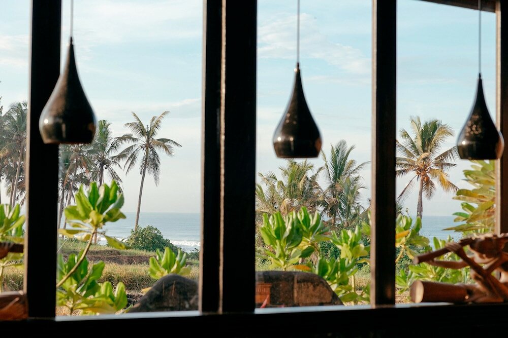 Фото Most Exotic Beachfront Villa Keong