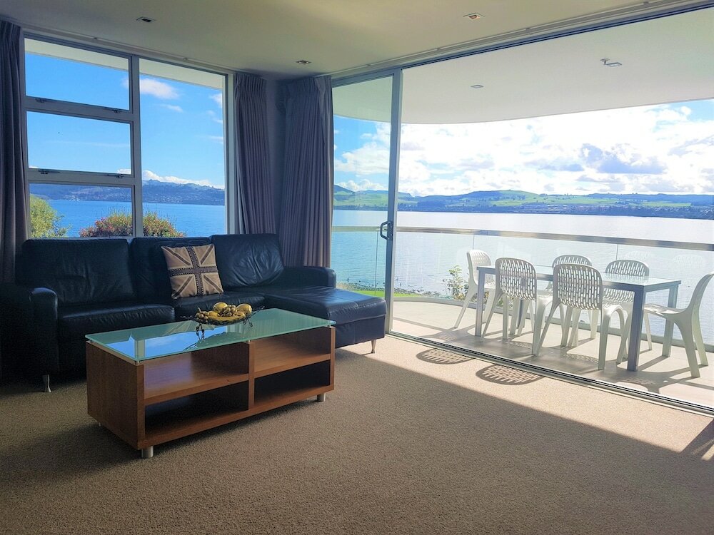 Фото Waimahana Apartment 8