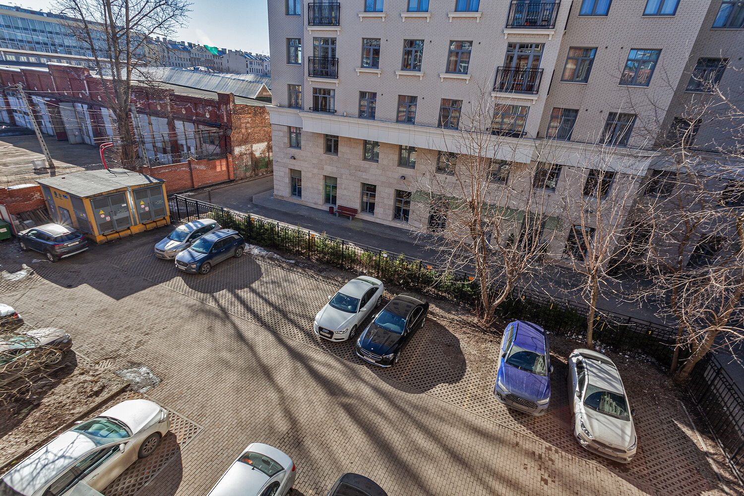 Фото Петрополис