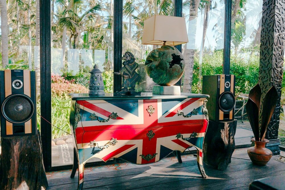 Фото Most Exotic Beachfront Villa Keong