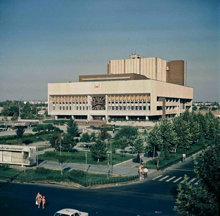 Фото дворец авиастроителей в ташкенте