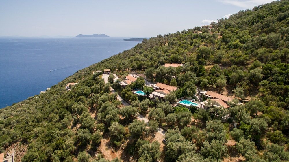 Фото Arethousa Villas