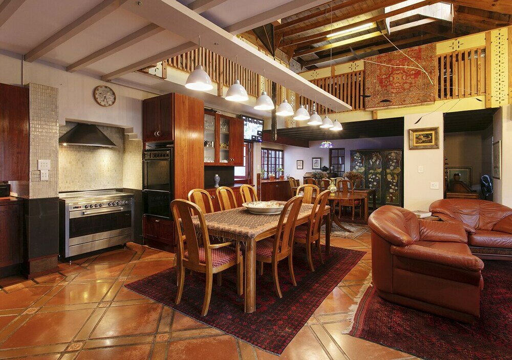 Фото Waterkloof Apartments