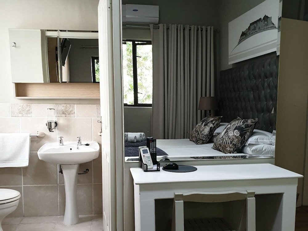 Фото Leeuwenzee Guest House