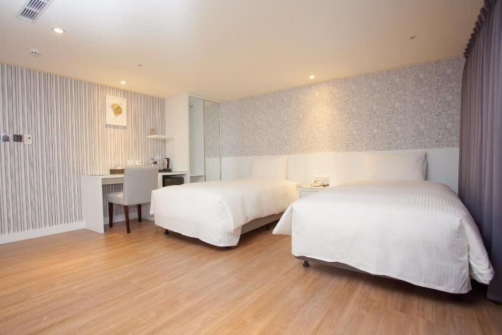 Фото Golden Pacific Hotel- Taichung