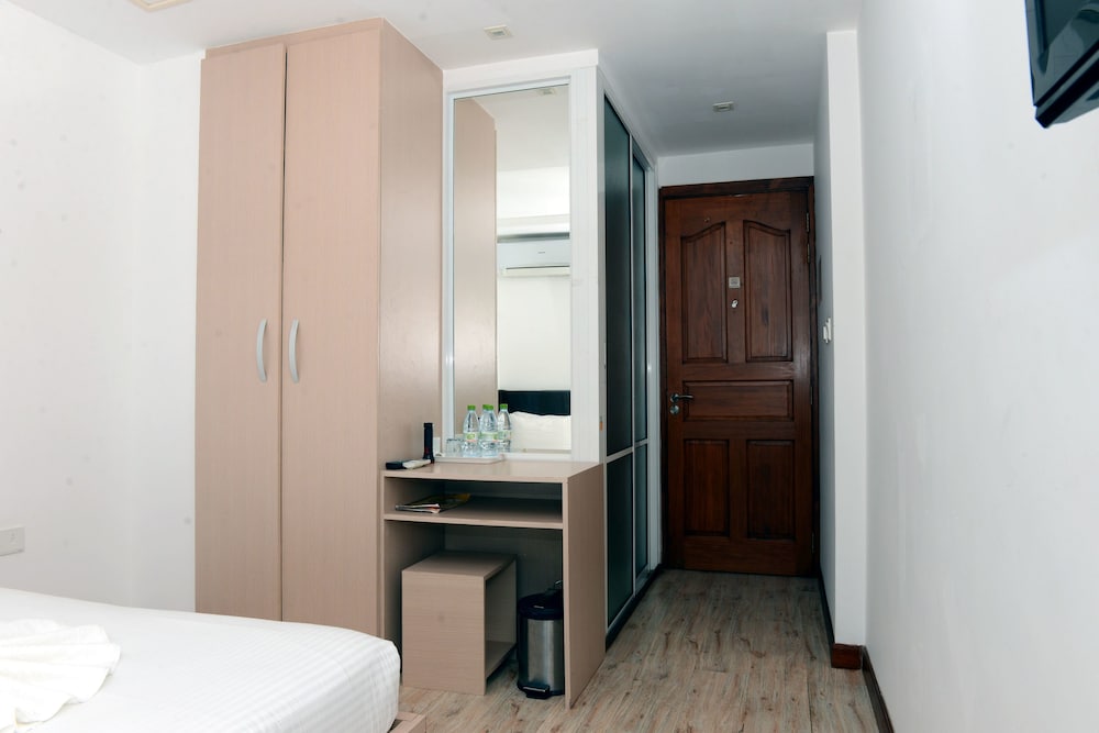 Фото Отель Season Holidays at Hulhumale