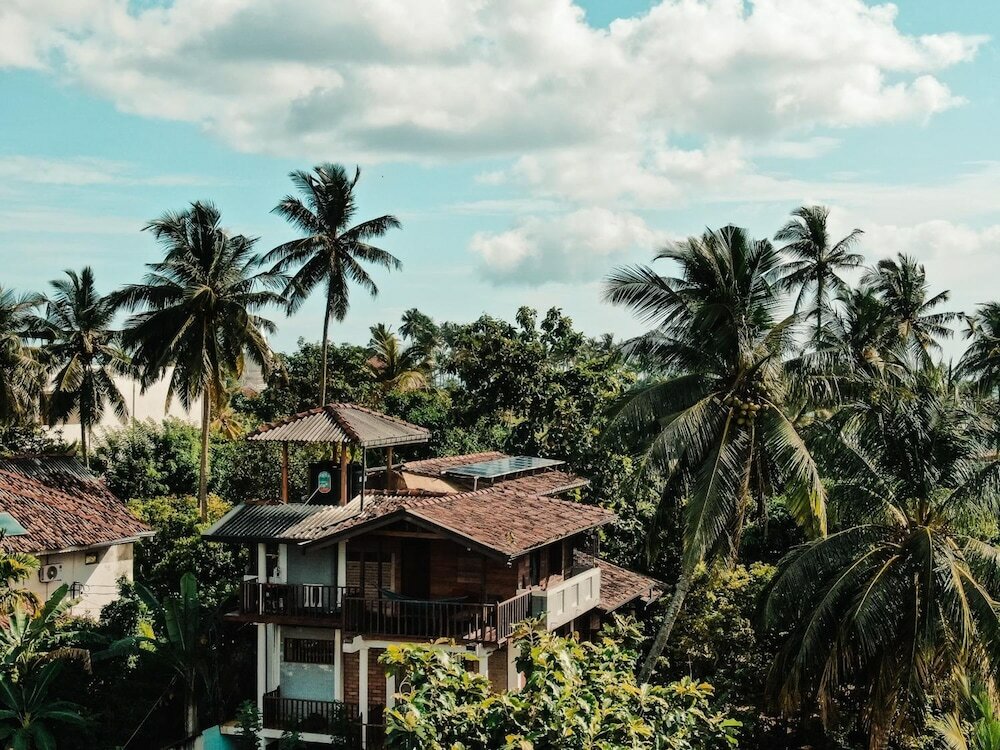 Фото Surf & Yoga Mirissa