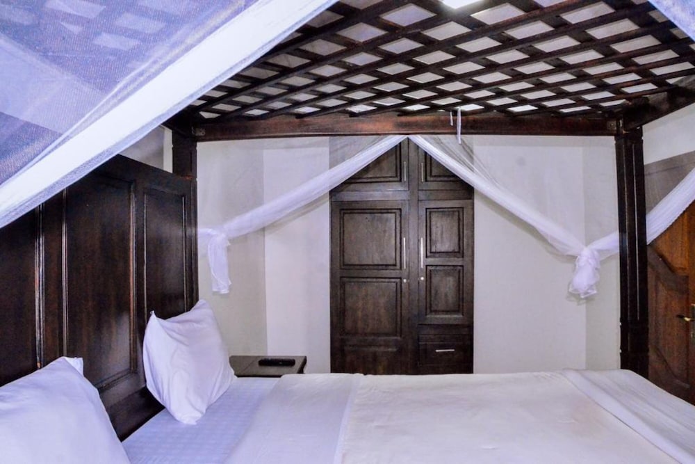 Фото The Keza Hotel and Apartments