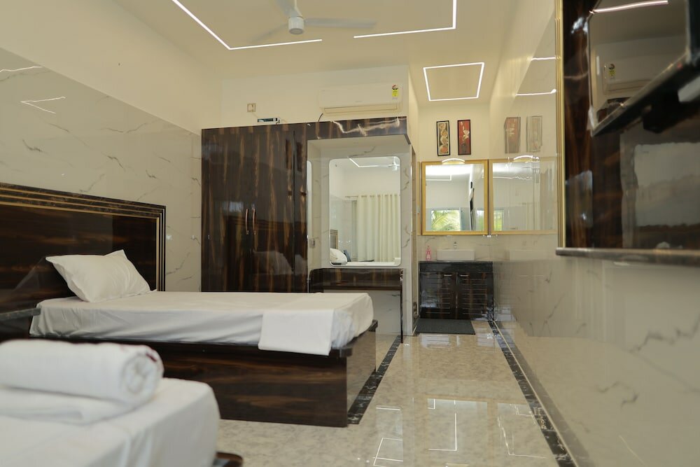 Фото Hotel Cyril