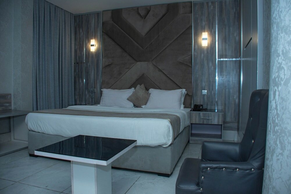 Фото De Phantom Continental Hotel Lekki