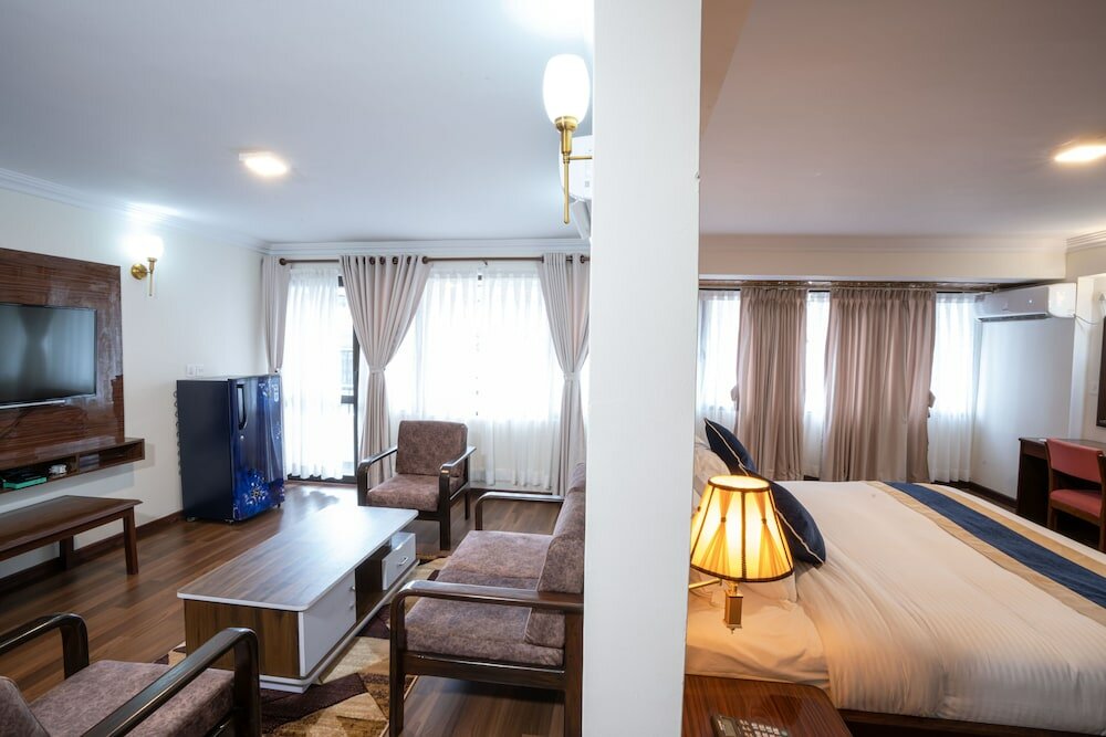 Фото Kathmandu Business Hotel