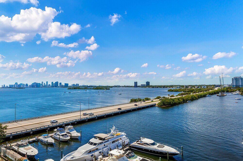 Фото Waterfront Cozy Studio with a View