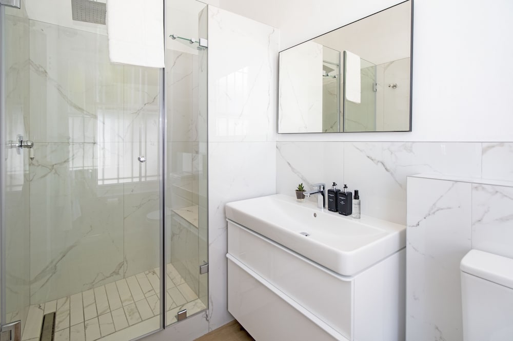 Фото Middedorp Villa and Apartments