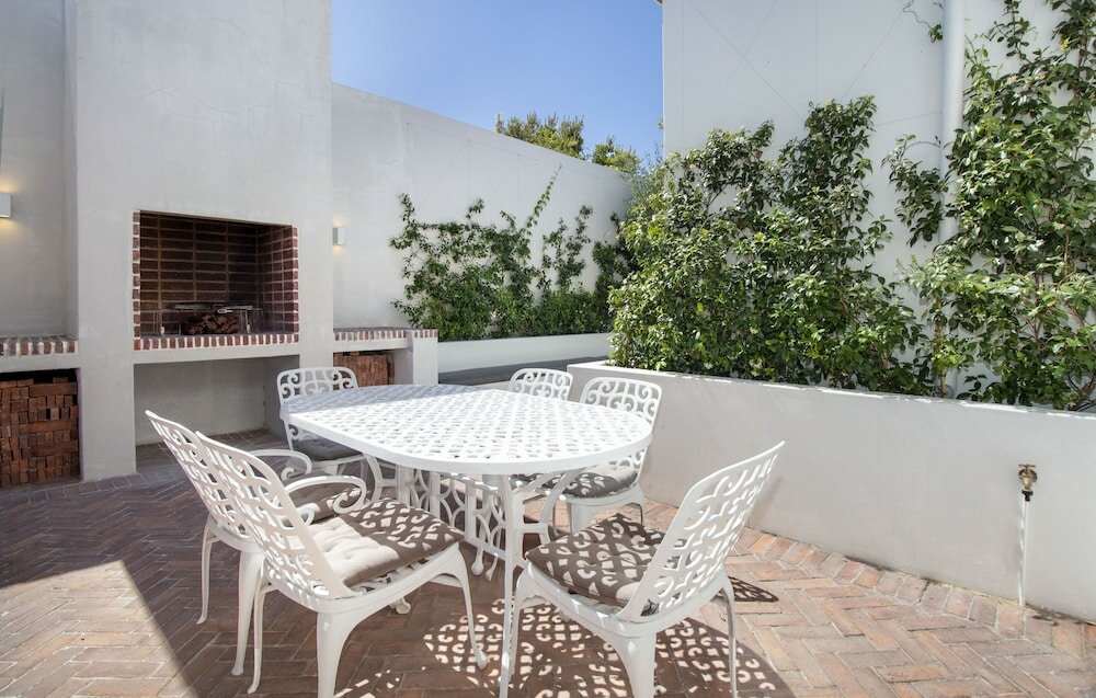 Фото Middedorp Villa and Apartments