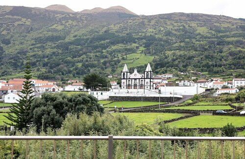Внешний вид отеля Adegas do Pico в Сан-Роке-ду-Пику, фото 3