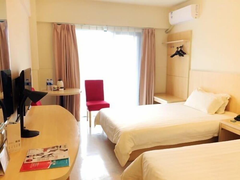 Фото Jinjiang Inn Maidelong Dongguan