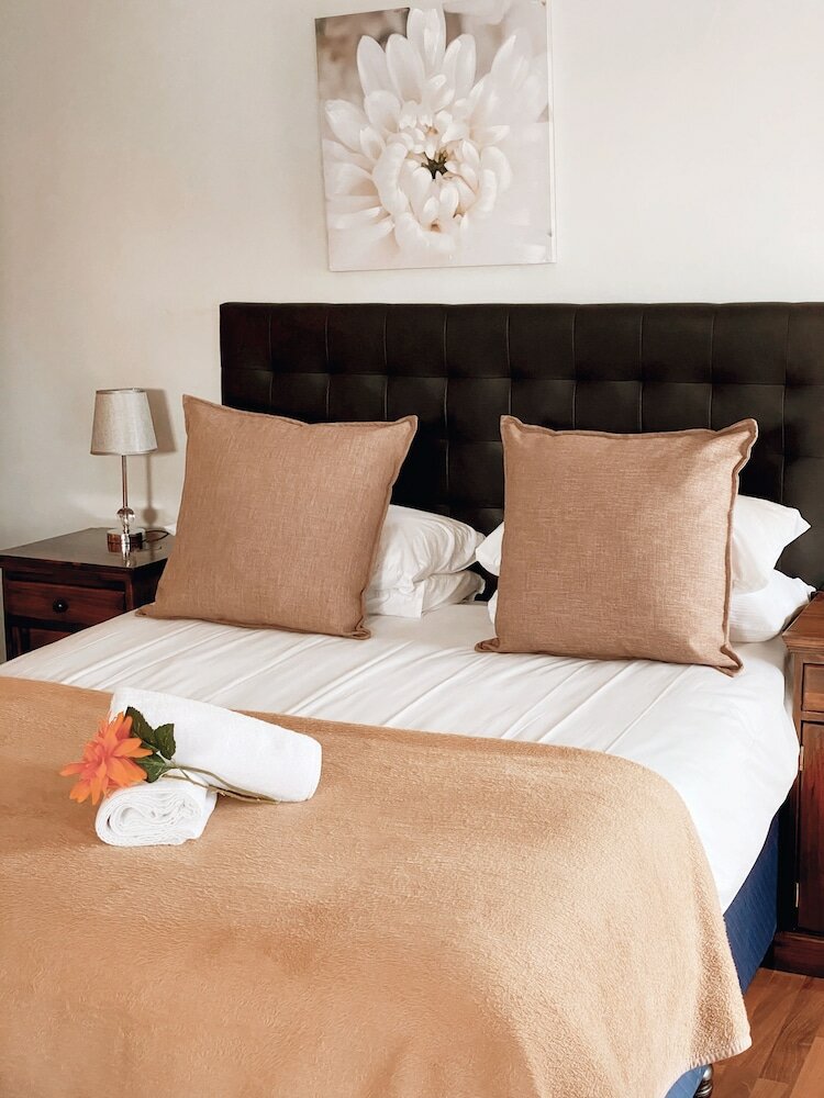 Фото Albatross Guest House