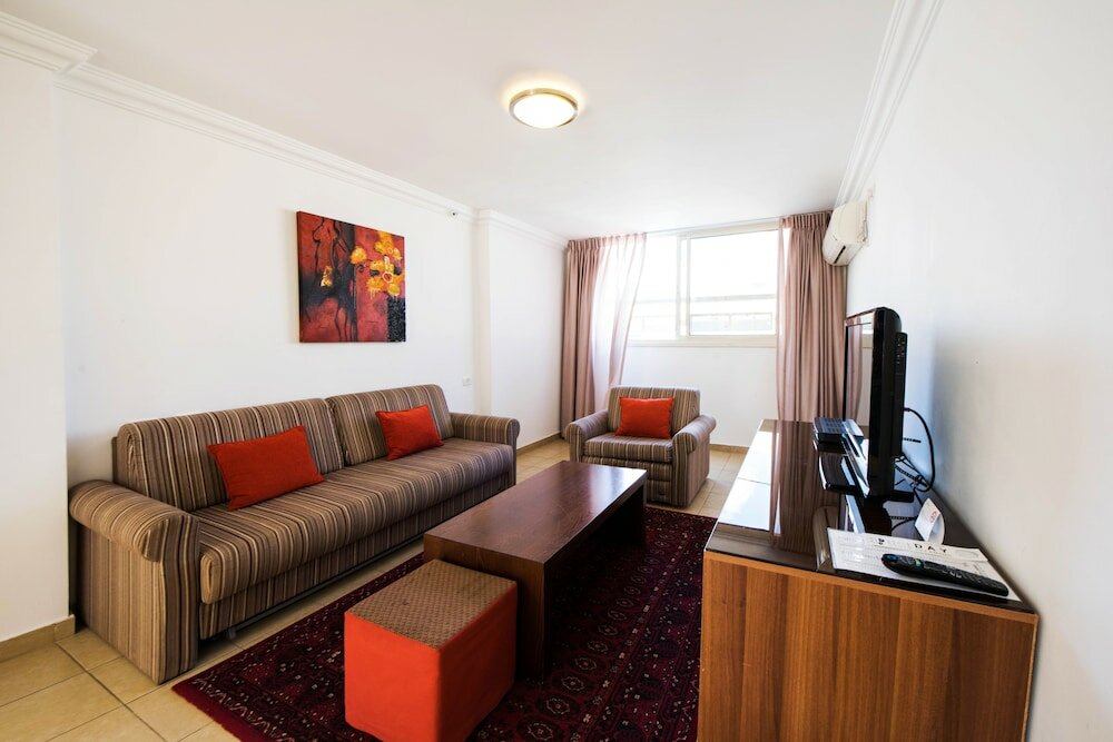 Фото Ramon Suites Hotel