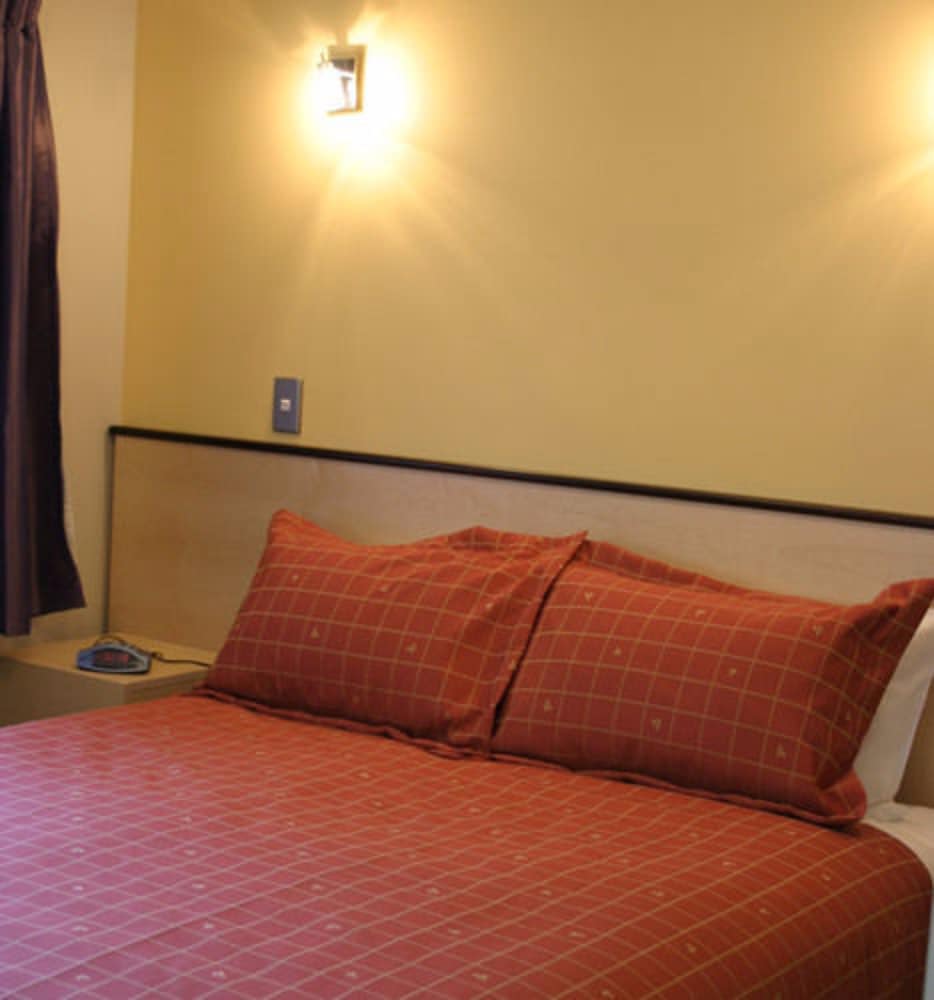 Фото Athena Motel & Apartments