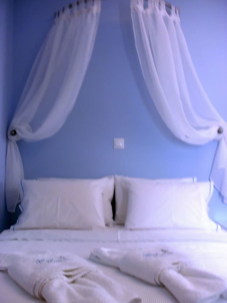 Фото Blue Harmony Apartments