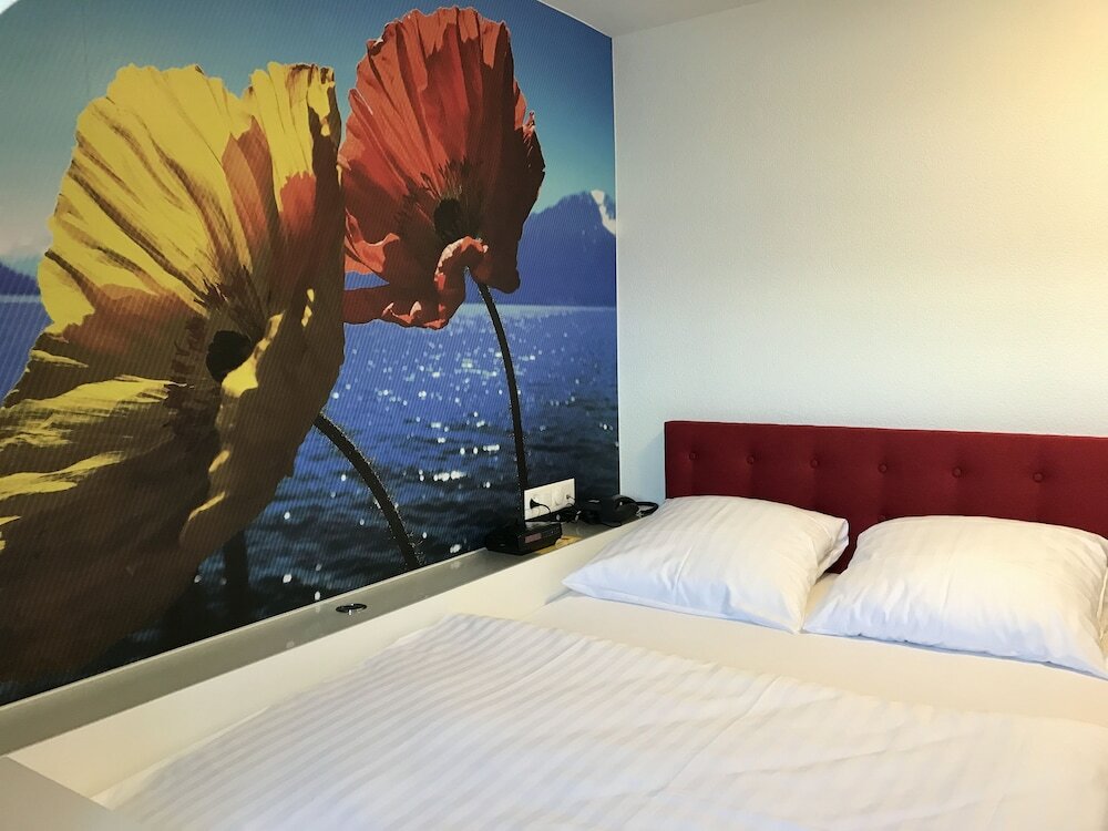 Фото Murtenhof & Krone