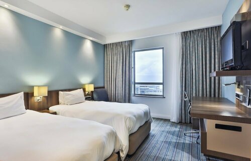 Внешний вид отеля Holiday Inn Express Durban - Umhlanga, an Ihg Hotel в Умхланга-Роксе, фото 4